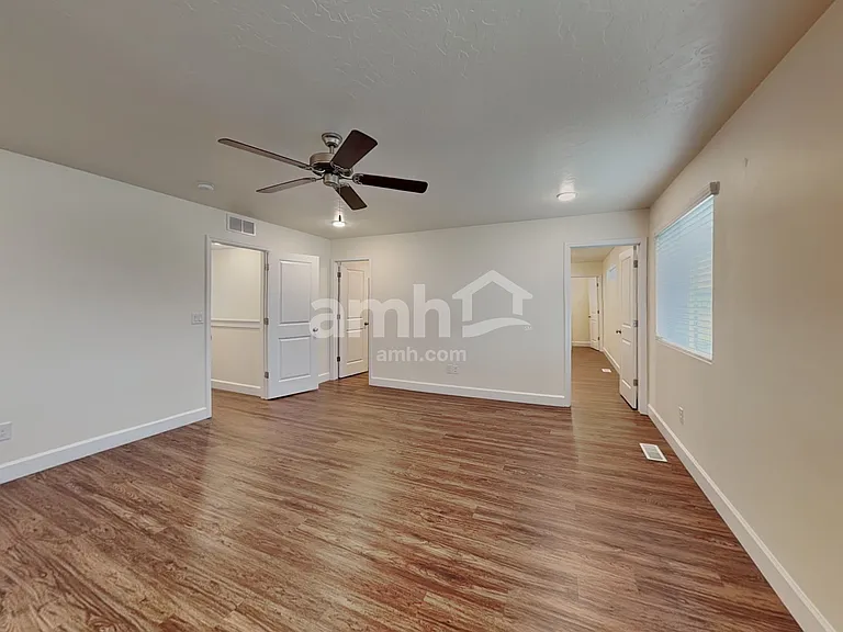 884 N Garnet Creek Ave — Photo 9