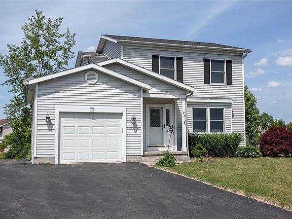 2nd image of 27 Cornflower Dr