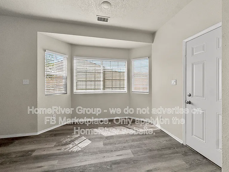 808 Benson Park Ct SE — Photo 5