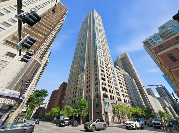33 W Ontario St #29I, Chicago, IL 60610