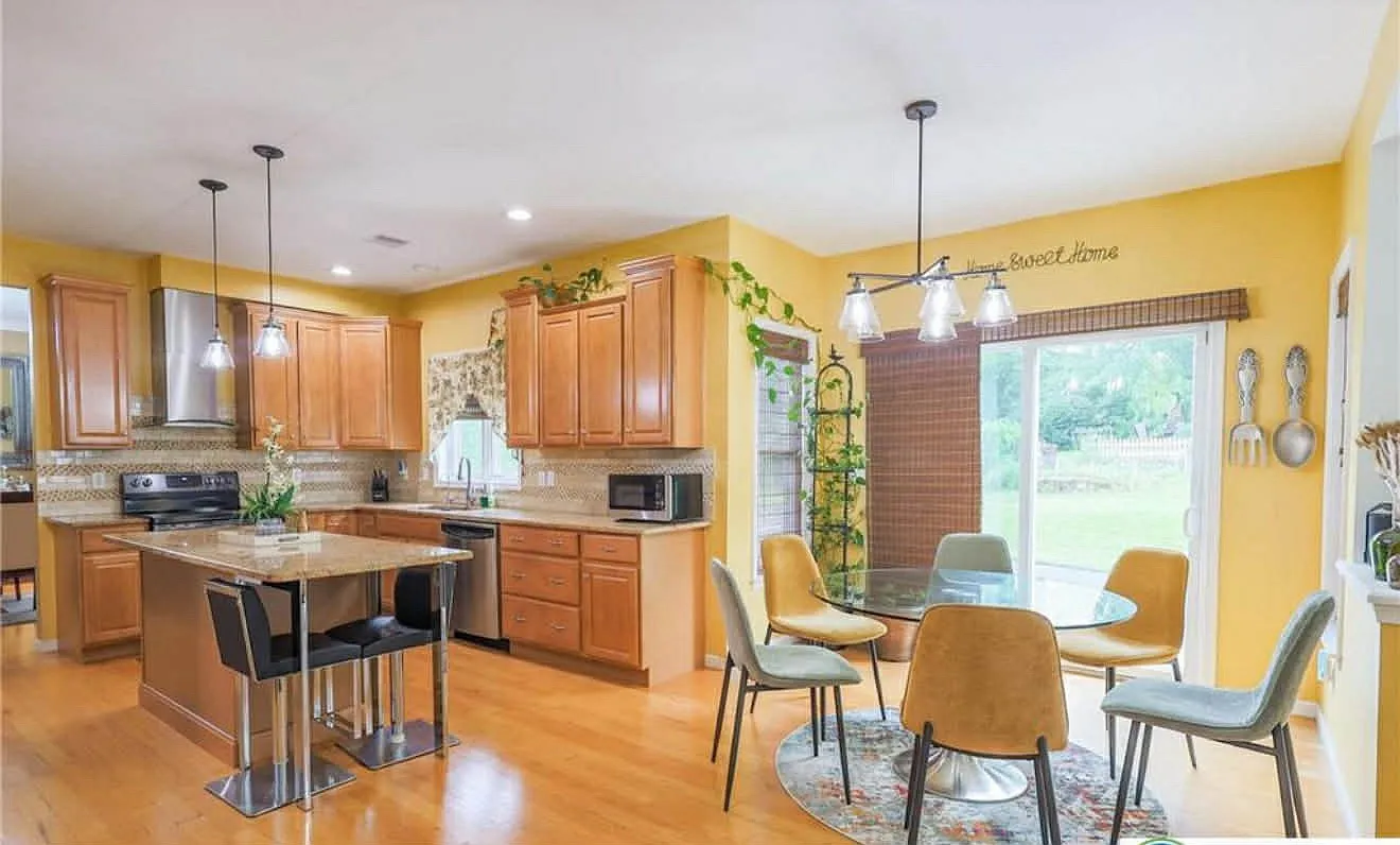 Riverbend Rd, Allentown — Photo 2
