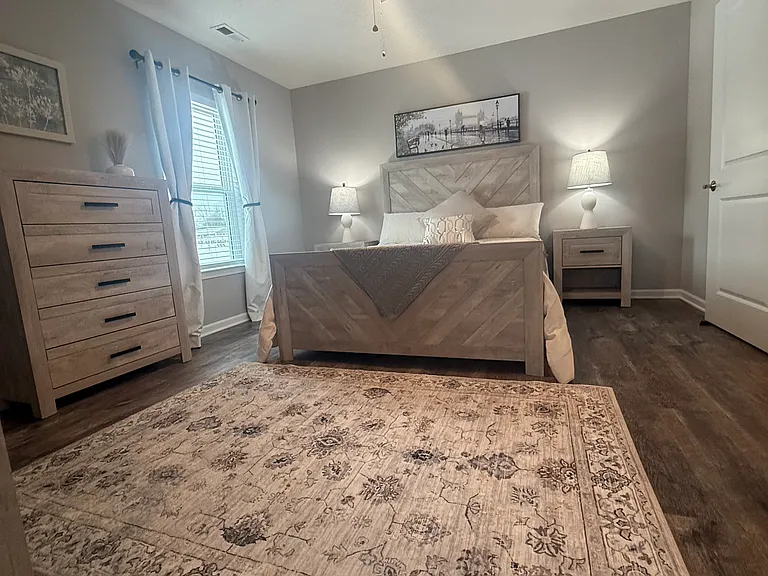 Large primary bedroom to fit all of your furniture!