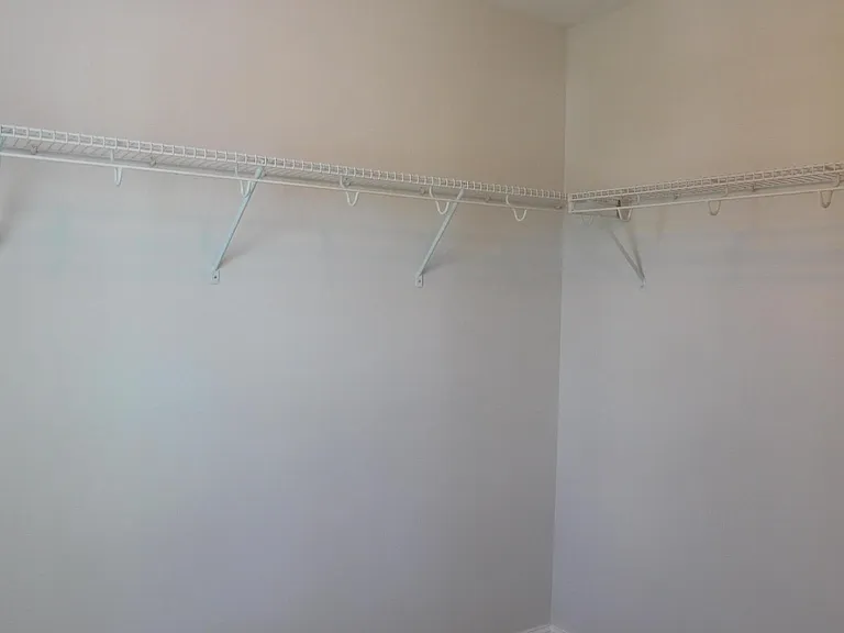 101 Staffordshire Dr #101 — Photo 28