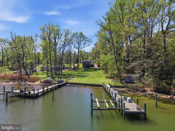 375 Swaggers Point Rd, Solomons, MD 20688