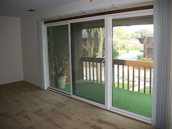 5th image of 15120 Minerva Ave #3