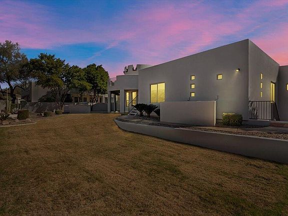 3rd image of 7130 E SADDLEBACK Street #44