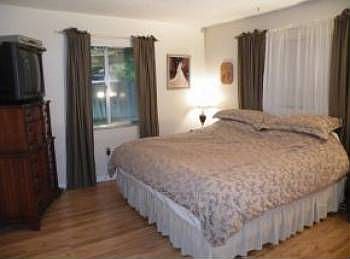 3rd image of 2990 Ontario Cir E
