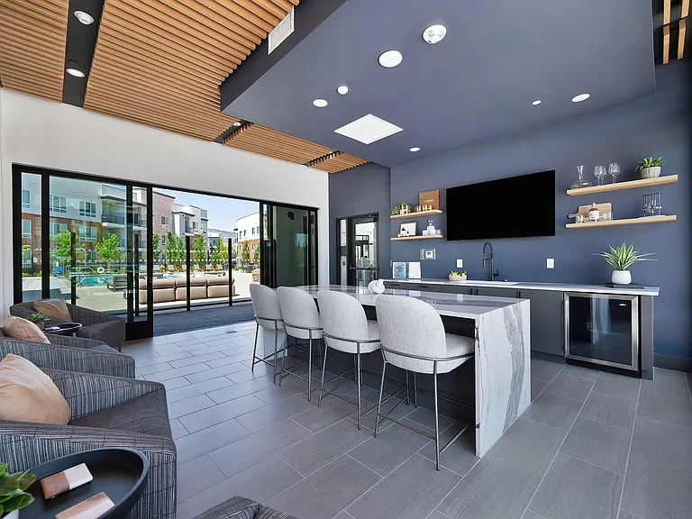 Halcyon Apartments — Photo 39