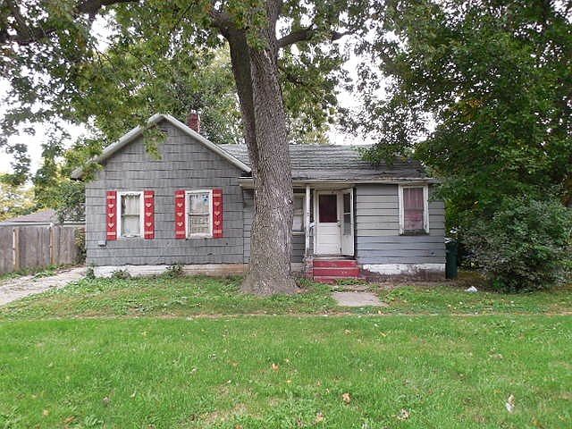 1st image of 803 N Wasson St