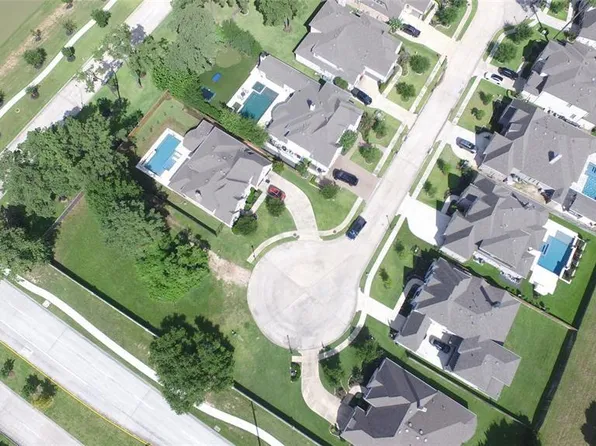 13603 Rollins Green Ln, Cypress, TX 77429