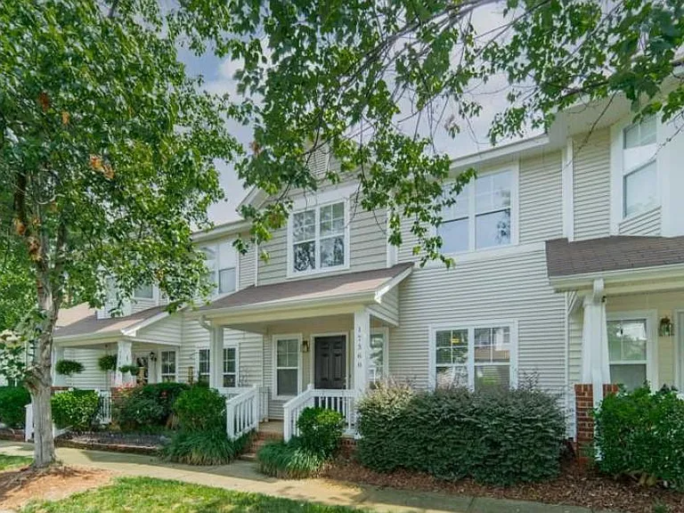17360 Villanova Rd — Photo 3