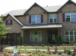 778 York View Dr, Auburn, GA