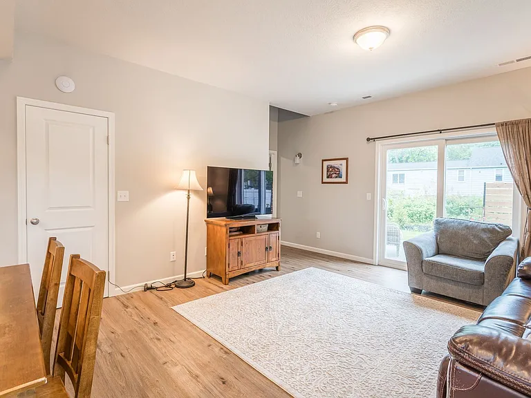60 Grand Teton St — Photo 8