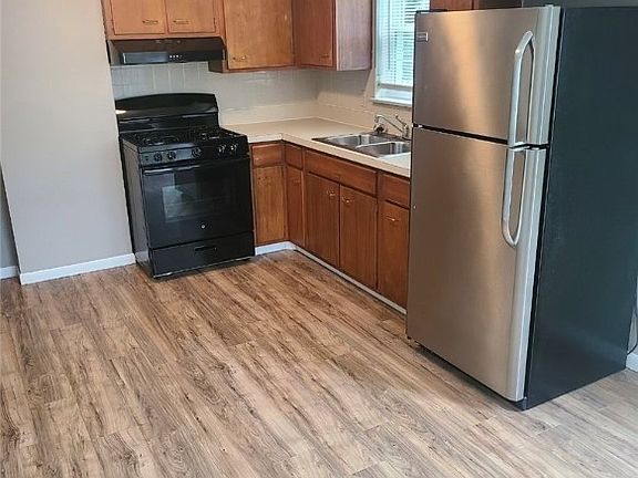 5th image of 2503 Maplehurst Dr