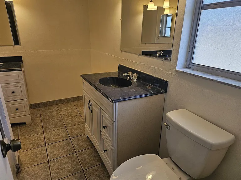 9926 Rainbow Ln — Photo 35