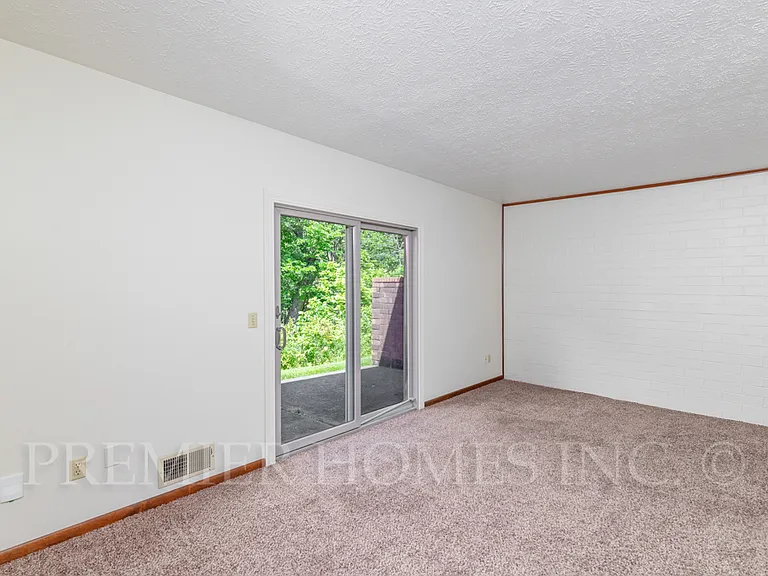 3716 Martindale Rd NE #F — Photo 10