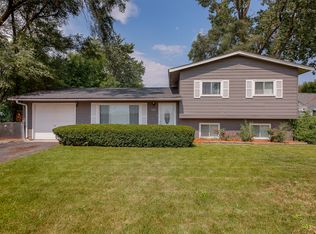 544 E Briarcliff Rd, Bolingbrook, IL 60440