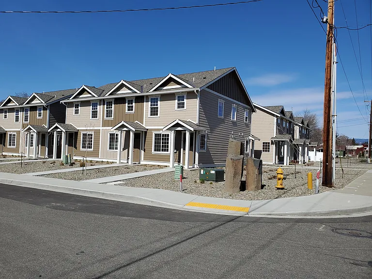 1401 N Water St #3 — Photo 12