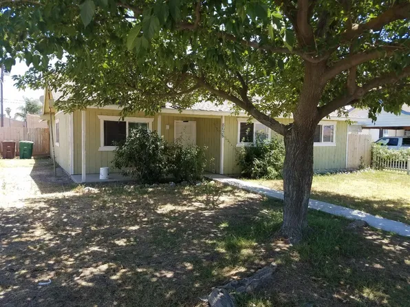 8628 9th St, San Joaquin, CA 93660