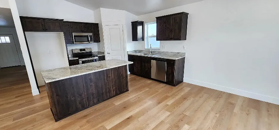 3 bed, 1416 sqft, $2,250 — Photo 3