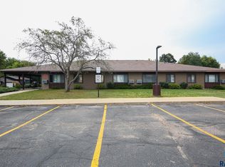 1411 E Rushmore Dr, Brandon, SD 57005