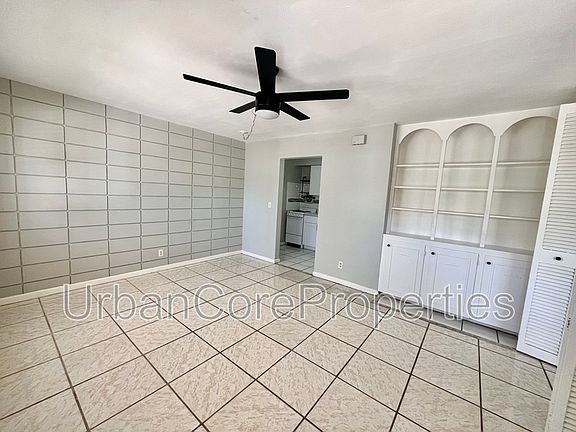 2nd image of 321 24th Ave N #2
