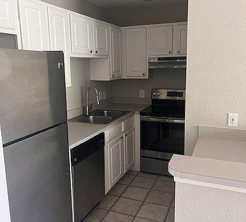5th image of 13703 RICHMOND PARK Drive #3406