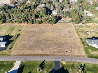 5370 391st St, North Branch, MN 55056