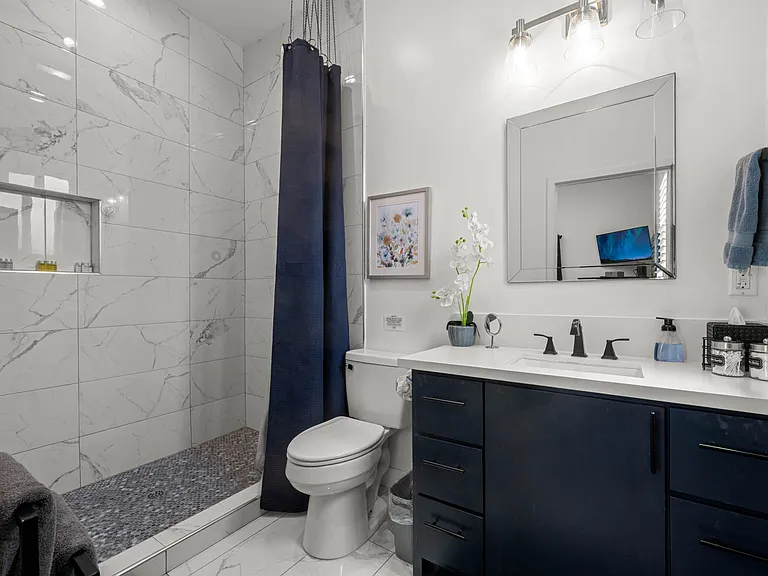 13730 Community St — Photo 46