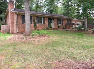 526 Boxwood St, Hudson, NC 28638