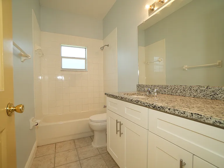 2560 Sage Dr — Photo 6
