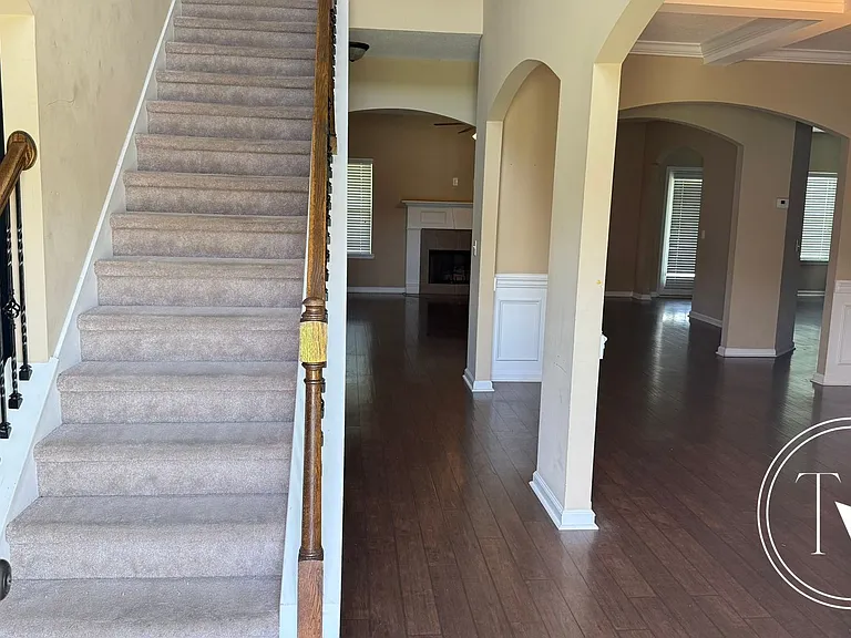 639 Red Oak Ln — Photo 5