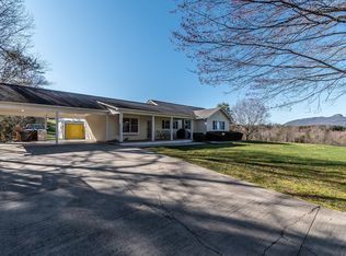 540 Grassy Creek Rd, Pinnacle, NC 27043