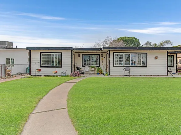 440 Golden Dr, Bakersfield, CA 93306