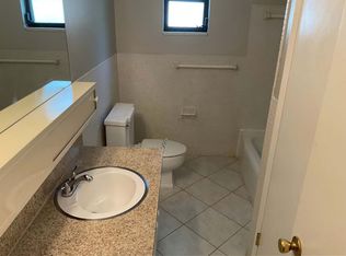 4634 Waverly Ln, Jacksonville, FL 32210