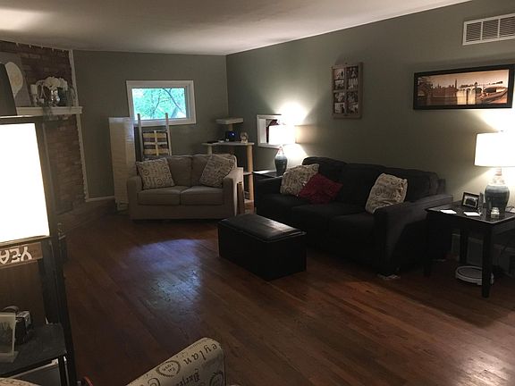 5th image of 1465 Hemlock Dr
