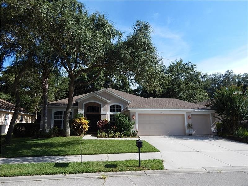 1st image of 3984 Woodview Dr