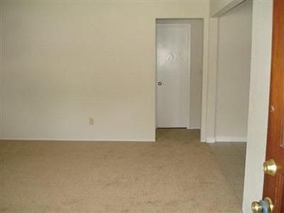 4th image of 2025 Keeneland Ave