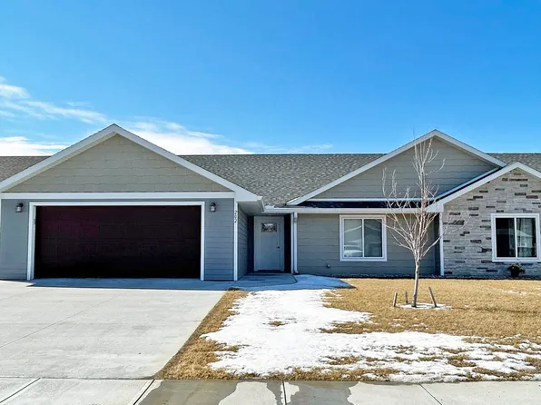 202 S Sherman St, Wayne, NE 68787