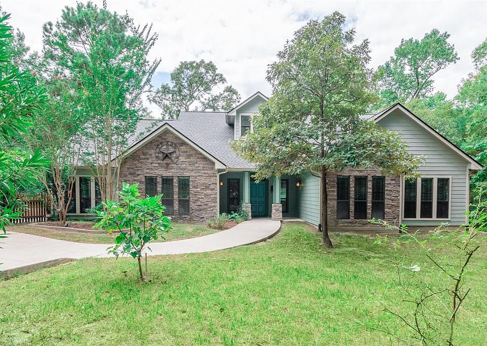 1st image of 243 Dogwood Ln
