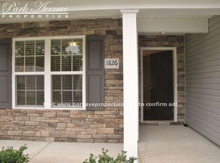 1826 Carpenter Cabin Dr, Charlotte, NC 28216