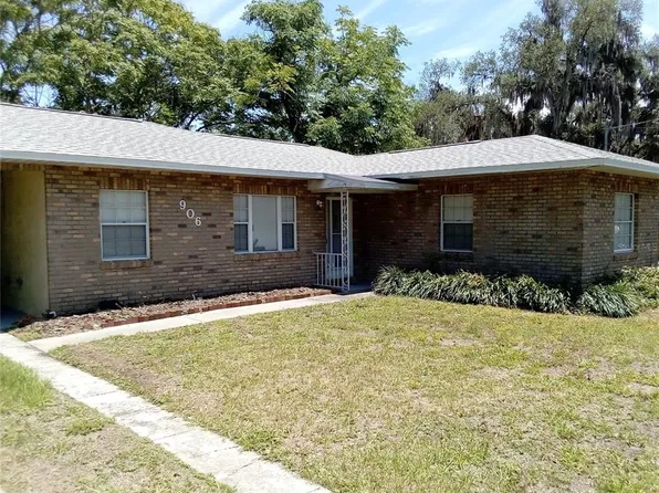906 Oak Dr, Leesburg, FL 34748
