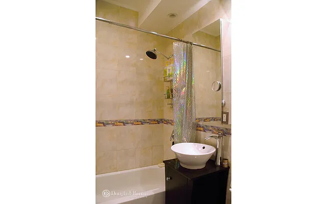 Rented by Douglas Elliman | media 34