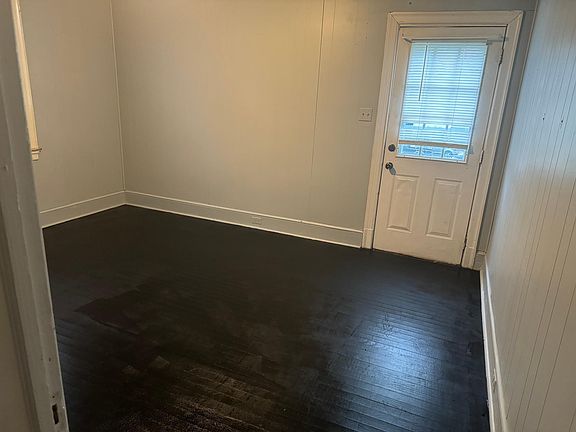 5th image of 1706 Glenn St