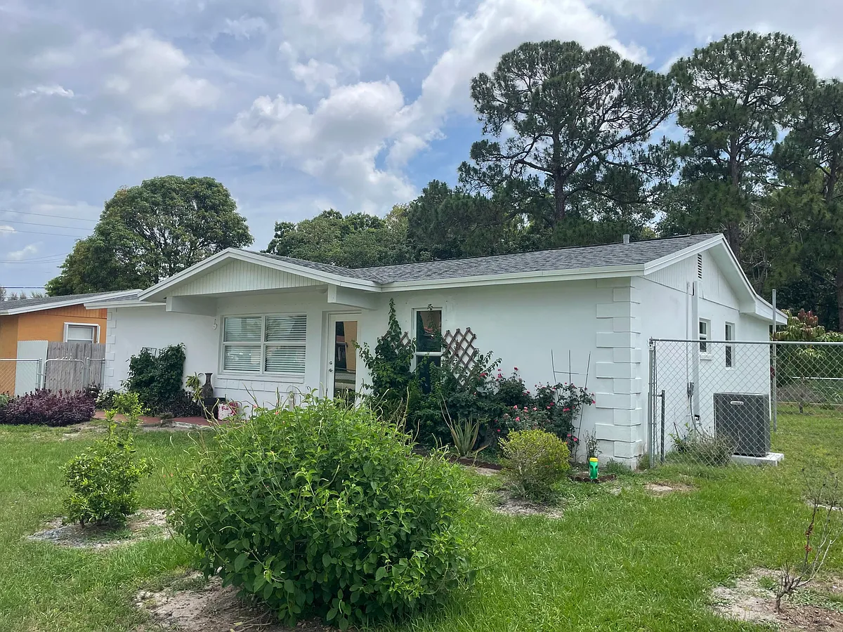 Building Photo - 294 Springfield Dr