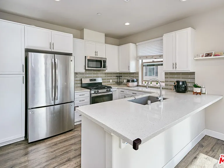 9831 Alburtis Ave #37 — Photo 21