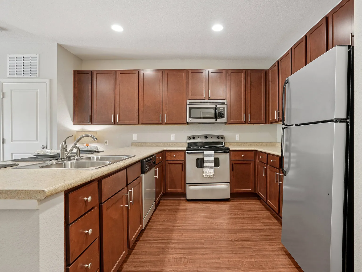 Greylyn Estates — Photo 3