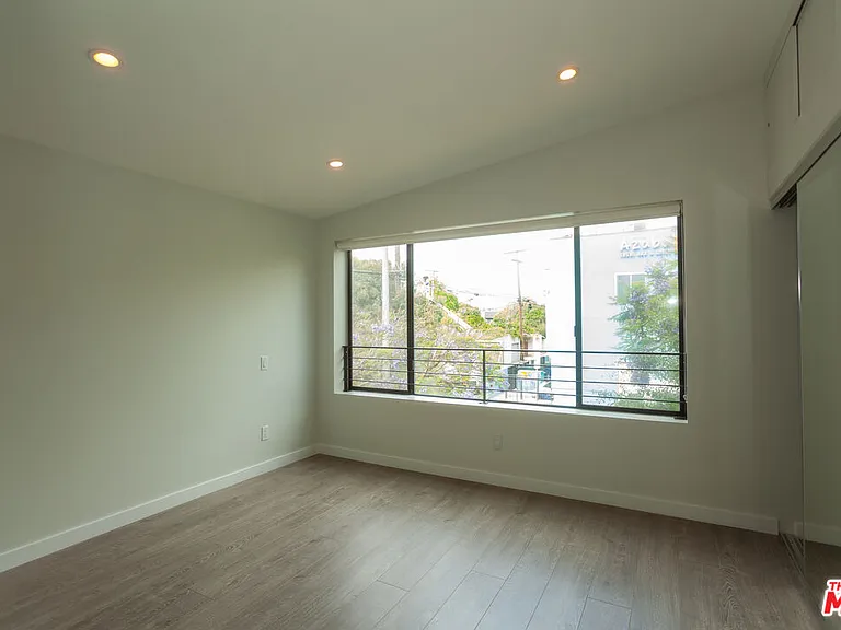 3015 Ocean Ave — Photo 16