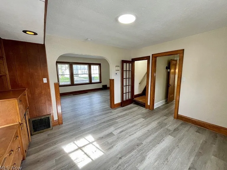 844 Cordova Ave — Photo 13