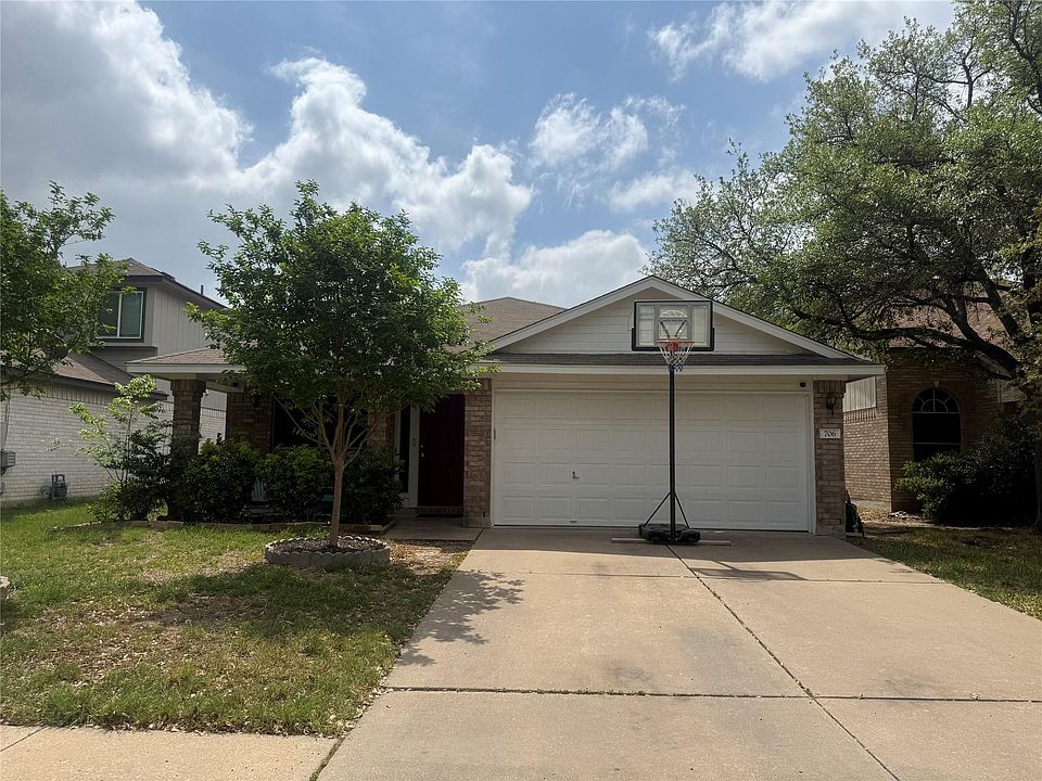 1st image of 706 Luke Ln